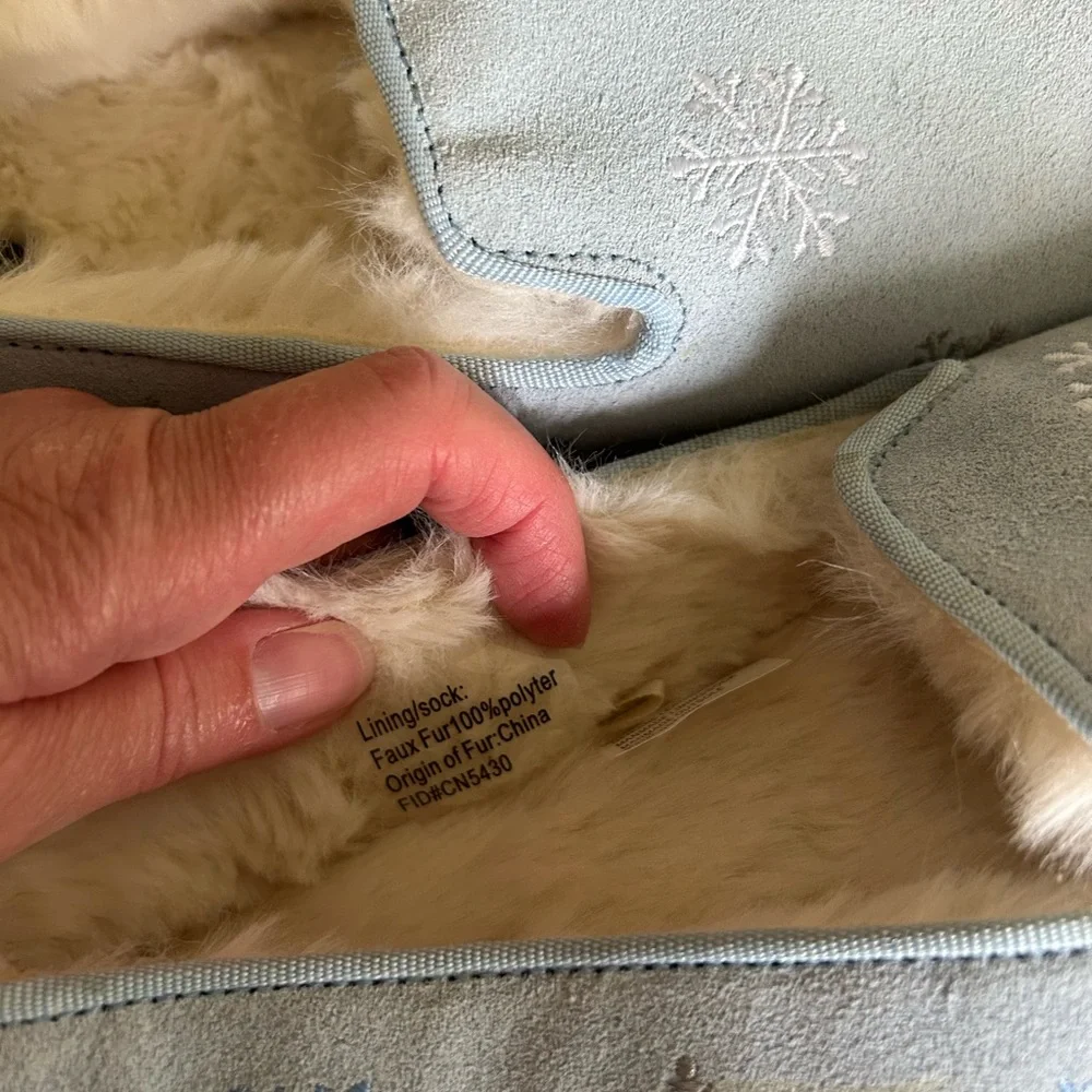 Lilly Pulitzer Slippers - Picture 4 of 7